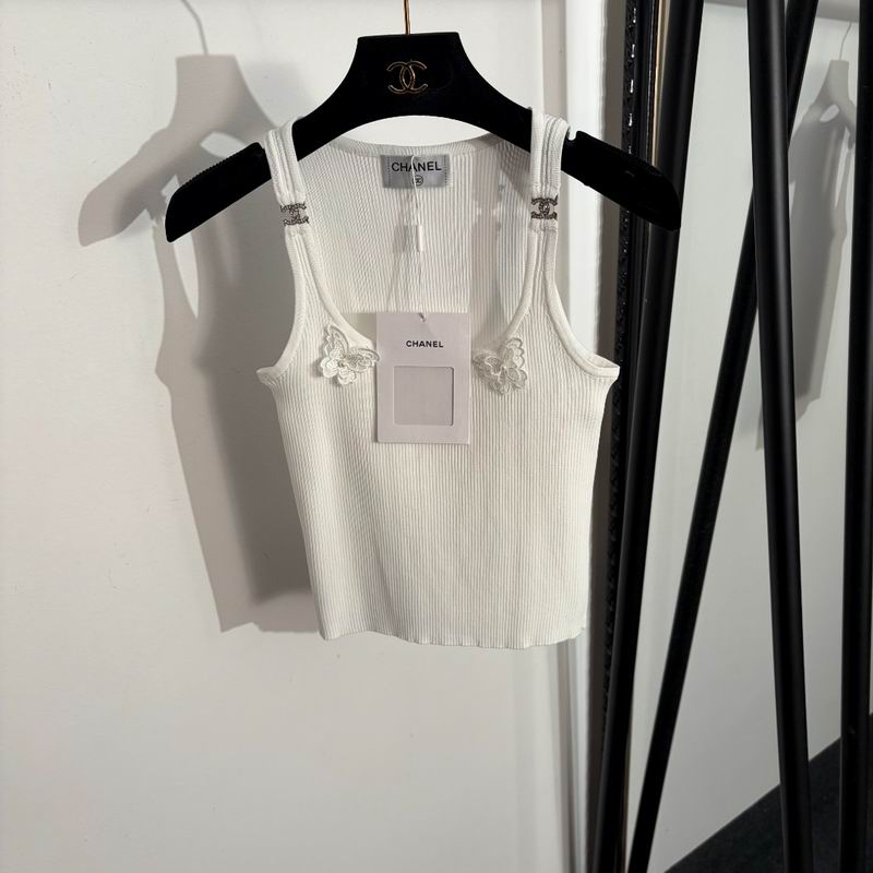 Chanel one size 32